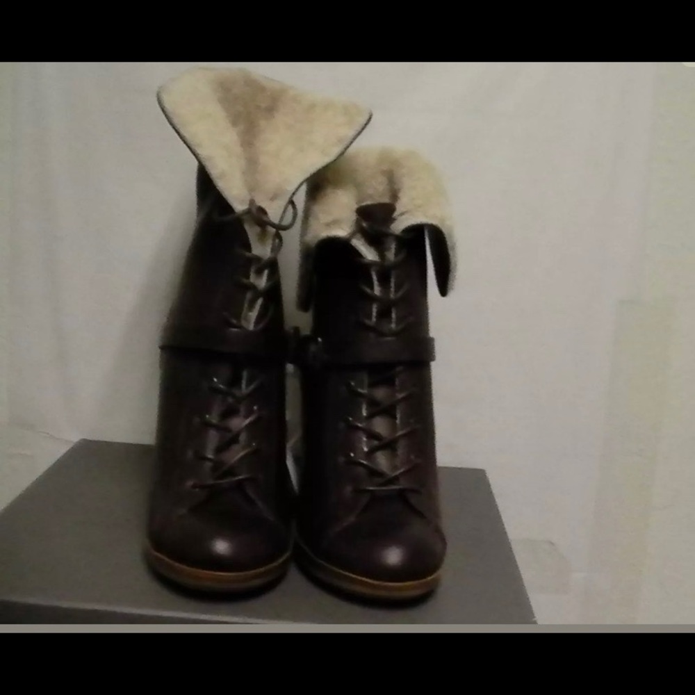 SOLDWomens ugg collection boots caprera brown